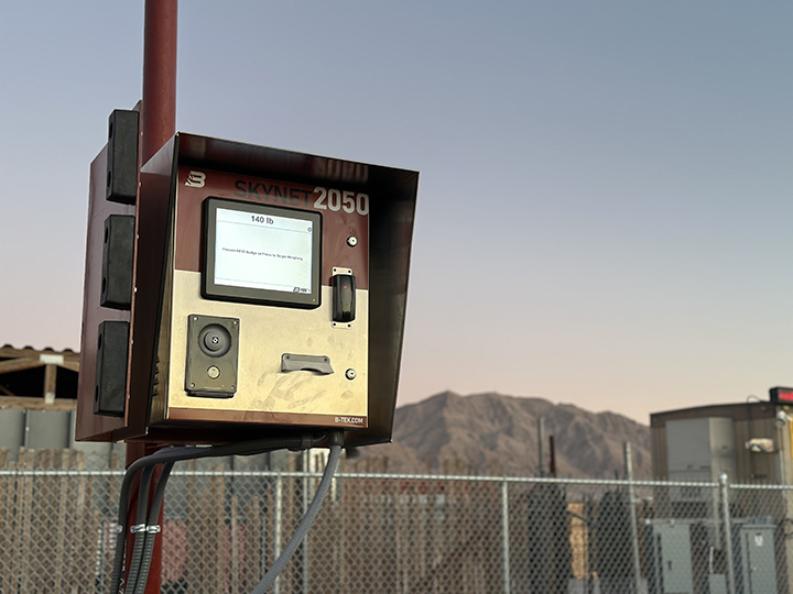 Red BTEK Scales Skynet 2050 scale kiosk with intercom